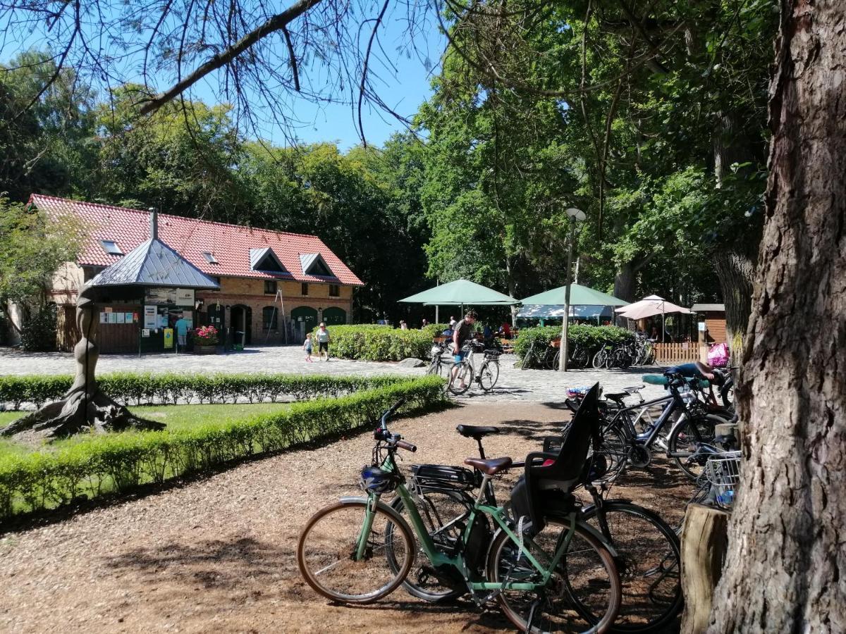 Hotel Schloesschen Sundische Wiese Zingst Extérieur photo