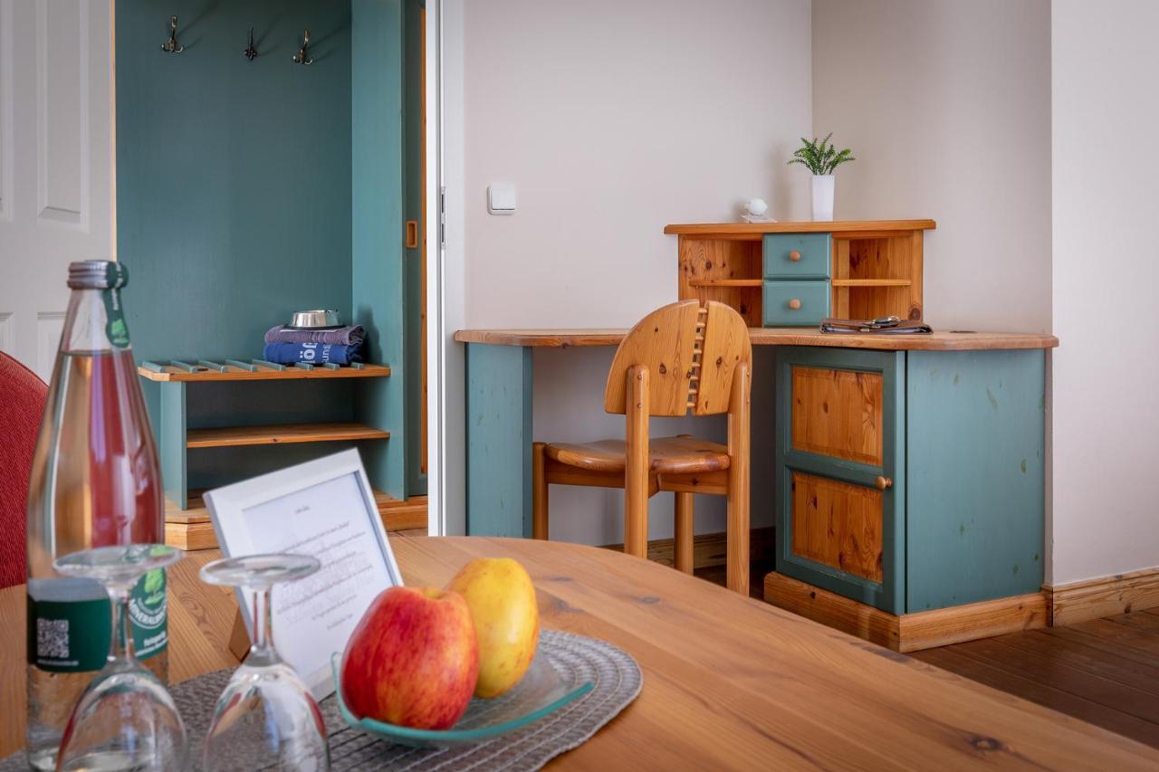 Hotel Schloesschen Sundische Wiese Zingst Extérieur photo