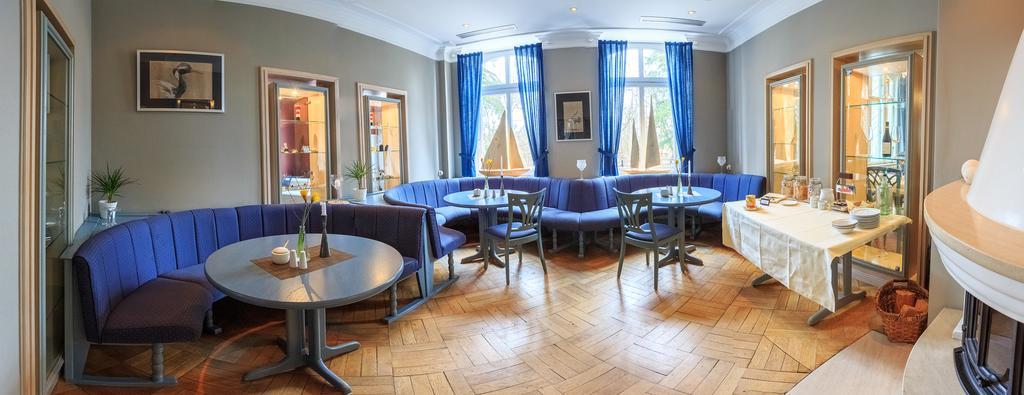 Hotel Schloesschen Sundische Wiese Zingst Extérieur photo