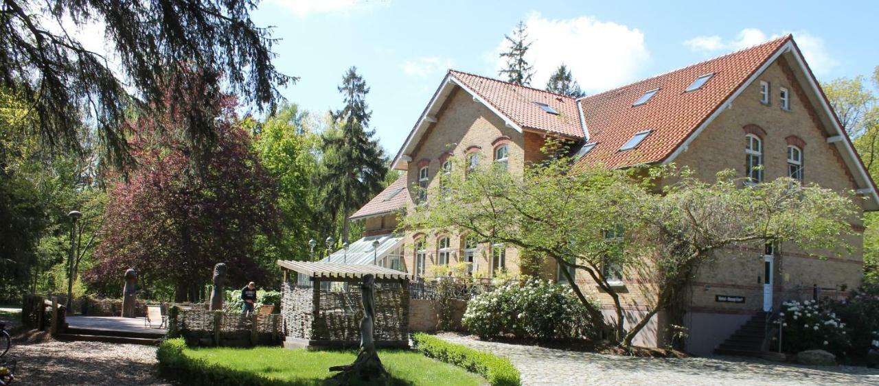 Hotel Schloesschen Sundische Wiese Zingst Extérieur photo